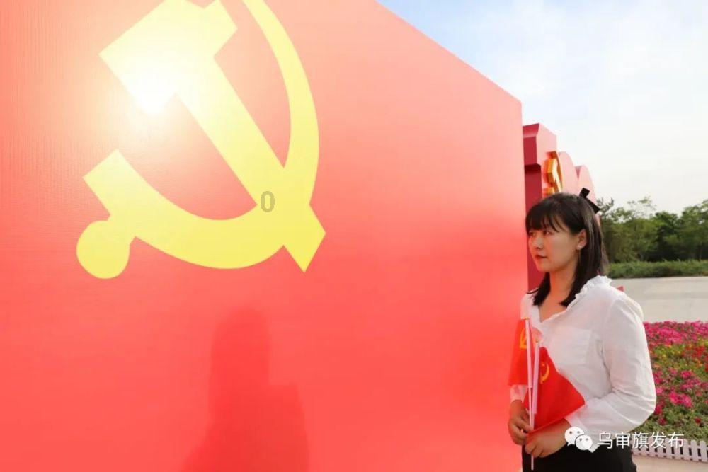 綦江：大学生＂返家乡＂社会实践座谈会召开