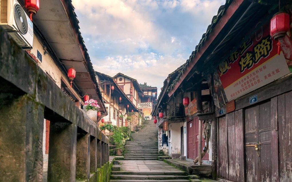 探索神秘房间